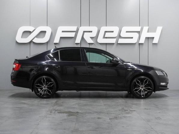 Skoda Octavia III (A7) Рестайлинг с пробегом 2019 года, цена 1 679 000 рублей, 178478 км, лифтбек, Автокод Объявления