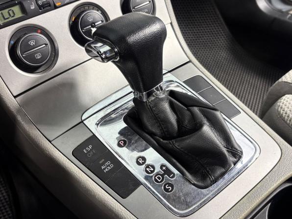 Volkswagen Passat B6 с пробегом 2005 года, цена 570 000 рублей, 262187 км, седан, Автокод Объявления