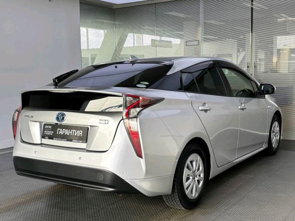 Toyota Prius IV (XW50) с пробегом 2017 года, цена 1 680 000 рублей, 152000 км, лифтбек, Автокод Объявления