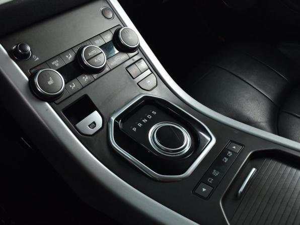 Land Rover Range Rover Evoque I Рестайлинг с пробегом 2017 года, цена 2 599 997 рублей, 116604 км, внедорожник, Автокод Объявления