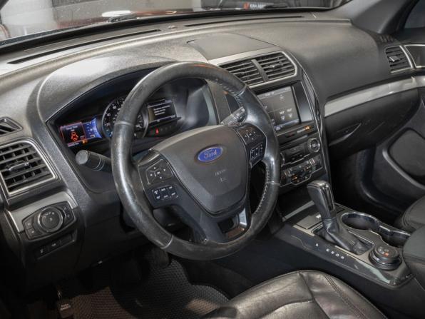 Ford Explorer V Рестайлинг с пробегом 2016 года, цена 2 100 000 рублей, 223439 км, внедорожник, Автокод Объявления