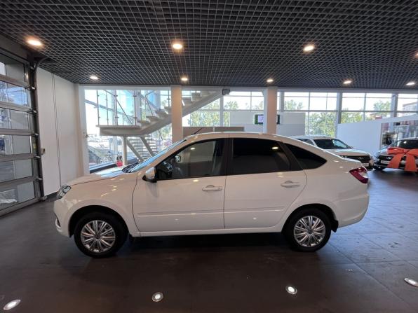 Lada (ВАЗ) Granta I Рестайлинг с пробегом 2024 года, цена 815 000 рублей, 54017 км, лифтбек, Автокод Объявления