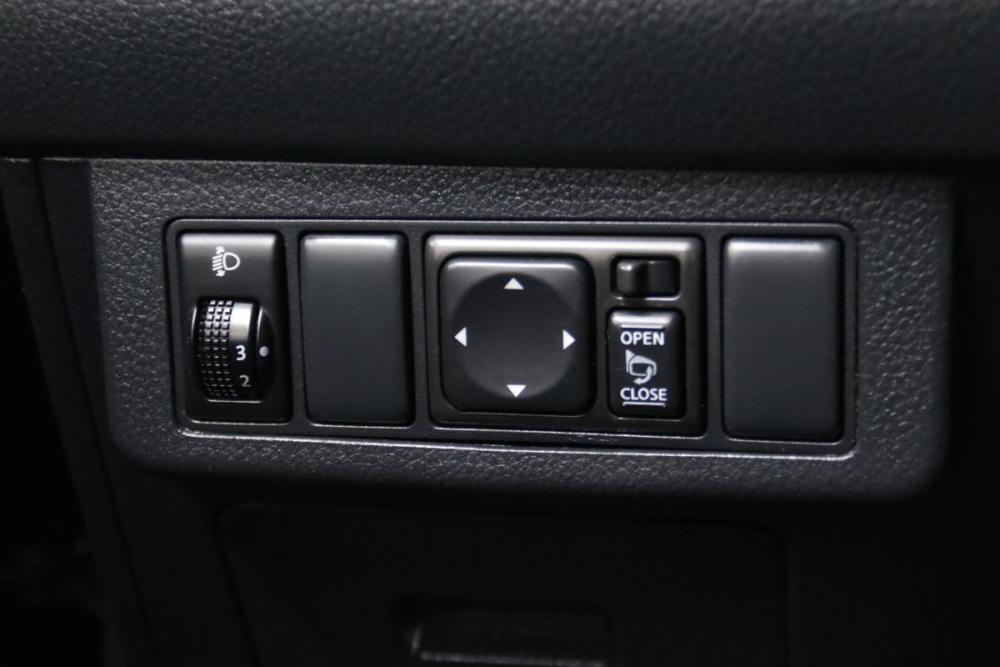 Nissan Tiida I Сургут  - изображение 17