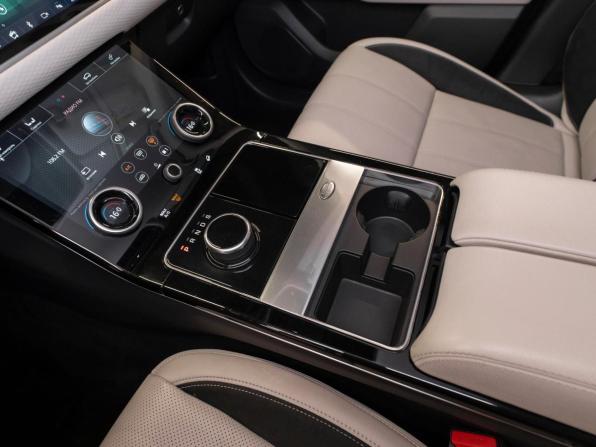Land Rover Range Rover Velar I с пробегом 2018 года, цена 3 800 000 рублей, 121850 км, внедорожник, Автокод Объявления