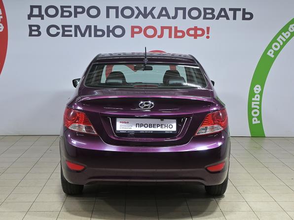 Hyundai Solaris I с пробегом 2013 года, цена 670 000 рублей, 212000 км, седан, Автокод Объявления