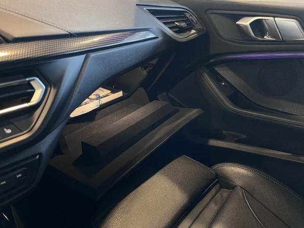 BMW 1 серии III (F40) с пробегом 2019 года, цена 2 420 000 рублей, 98719 км, хэтчбек, Автокод Объявления