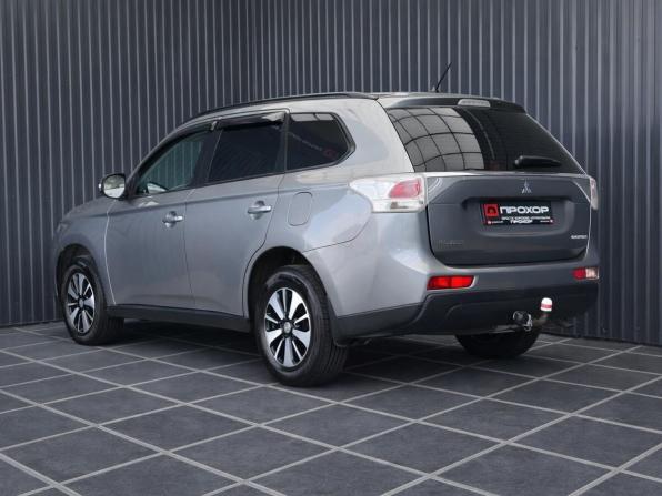 Mitsubishi Outlander III с пробегом 2012 года, цена 1 097 000 рублей, 257200 км, внедорожник, Автокод Объявления