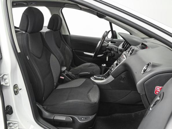 Peugeot 308 I с пробегом 2009 года, цена 570 000 рублей, 213592 км, хэтчбек, Автокод Объявления
