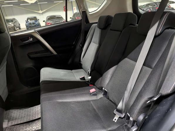 Toyota RAV4 IV (XA40) с пробегом 2015 года, цена 1 835 000 рублей, 161300 км, внедорожник, Автокод Объявления