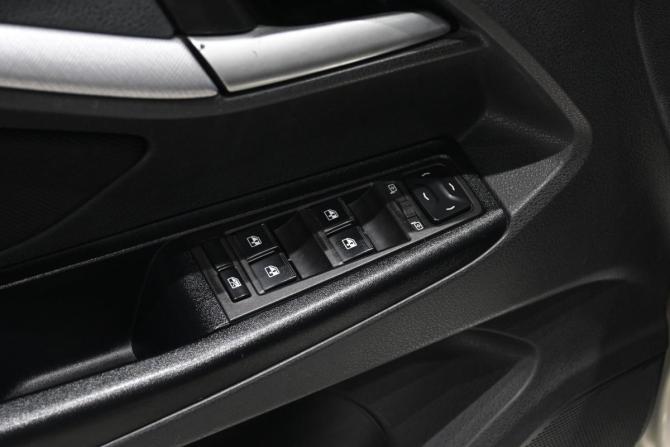 Lada (ВАЗ) Vesta I с пробегом 2018 года, цена 835 000 рублей, 103950 км, седан, Автокод Объявления