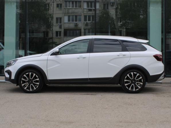 Lada (ВАЗ) Vesta I Рестайлинг (NG) с пробегом 2024 года, цена 1 498 000 рублей, 32000 км, универсал, Автокод Объявления