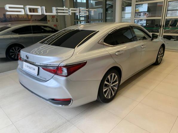 Lexus ES VII с пробегом 2018 года, цена 3 100 000 рублей, 252004 км, седан, Автокод Объявления