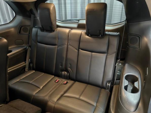 Nissan Pathfinder IV с пробегом 2015 года, цена 1 555 000 рублей, 161444 км, внедорожник, Автокод Объявления