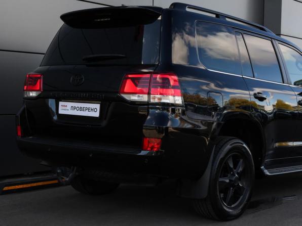 Toyota Land Cruiser 200 Series Рестайлинг 2 с пробегом 2018 года, цена 5 198 000 рублей, 261815 км, внедорожник, Автокод Объявления