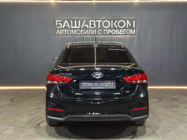 Hyundai Solaris II с пробегом 2018 года, цена 1 300 000 рублей, 112610 км, седан, Автокод Объявления