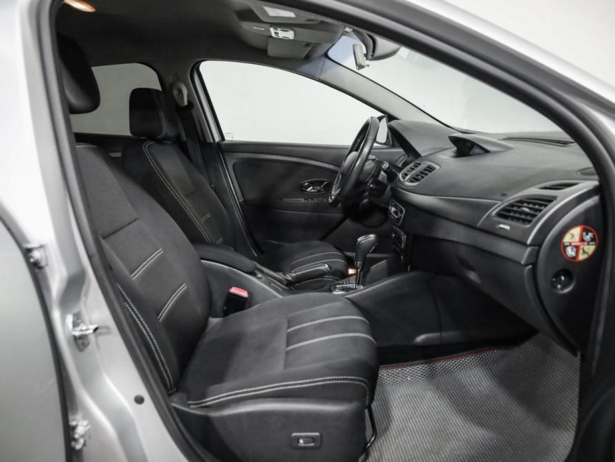 Renault Megane III Рестайлинг Санкт-Петербург  - изображение 19