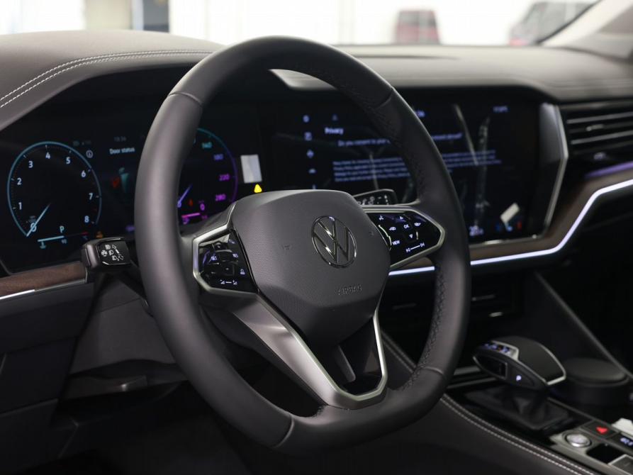 Volkswagen Touareg III Рестайлинг Москва  - изображение 15