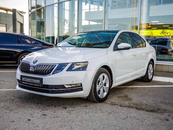 Skoda Octavia III (A7) Рестайлинг с пробегом 2018 года, цена 2 098 000 рублей, 104227 км, лифтбек, Автокод Объявления