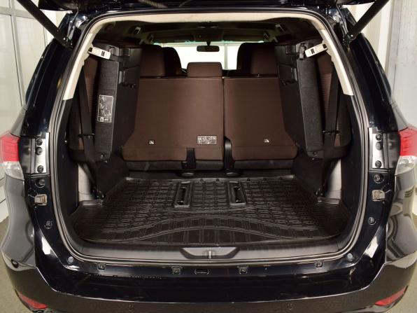 Toyota Fortuner II с пробегом 2018 года, цена 3 785 995 рублей, 204693 км, внедорожник, Автокод Объявления