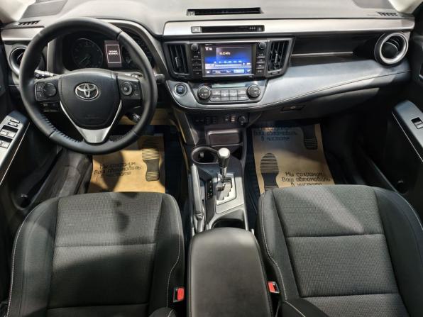 Toyota RAV4 IV (XA40) Рестайлинг с пробегом 2017 года, цена 2 165 000 рублей, 141089 км, внедорожник, Автокод Объявления