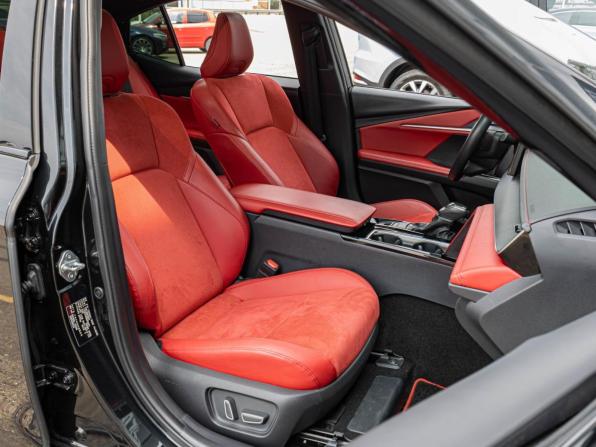Toyota Camry IX (XV80) China Market с пробегом 2024 года, цена 3 949 000 рублей, 36675 км, седан, Автокод Объявления