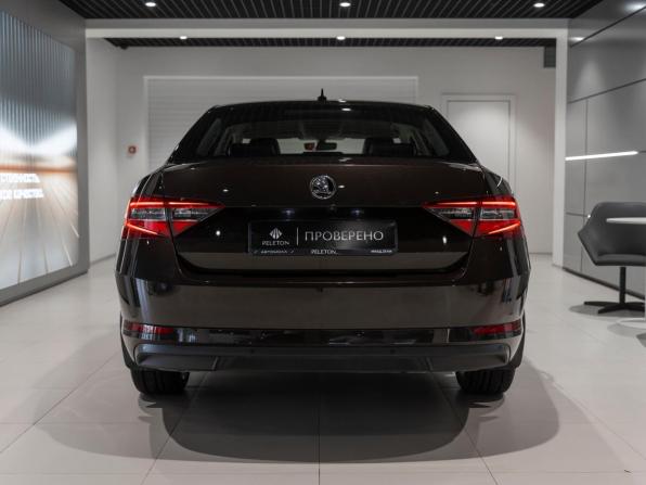 Skoda Superb III с пробегом 2017 года, цена 2 545 000 рублей, 95169 км, лифтбек, Автокод Объявления
