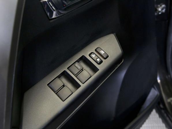 Toyota RAV4 IV (XA40) Рестайлинг с пробегом 2016 года, цена 2 395 000 рублей, 115147 км, внедорожник, Автокод Объявления