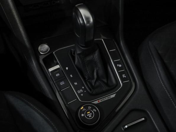 Volkswagen Tiguan II с пробегом 2019 года, цена 2 749 000 рублей, 97930 км, внедорожник, Автокод Объявления