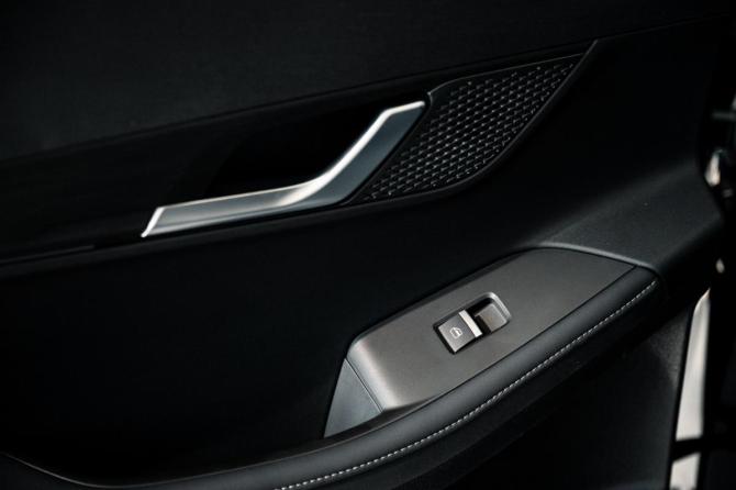 Jaecoo J6 с пробегом 2026 года, цена 2 229 000 рублей, 3000 км, внедорожник, Автокод Объявления