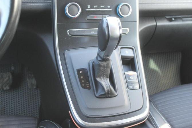 Renault Scenic IV с пробегом 2019 года, цена 1 640 000 рублей, 115000 км, минивэн, Автокод Объявления