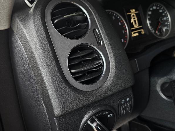 Volkswagen Tiguan I Рестайлинг с пробегом 2012 года, цена 1 320 000 рублей, 150000 км, внедорожник, Автокод Объявления