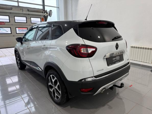 Renault Kaptur I с пробегом 2016 года, цена 1 267 000 рублей, 208441 км, внедорожник, Автокод Объявления
