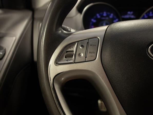 Hyundai ix35 I с пробегом 2012 года, цена 1 140 000 рублей, 209748 км, внедорожник, Автокод Объявления