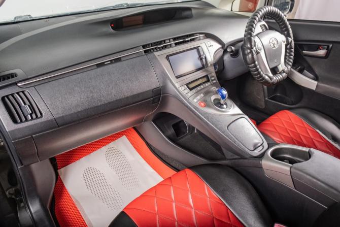 Toyota Prius Alpha I (ZVW40/41) с пробегом 2013 года, цена 1 249 000 рублей, 370000 км, универсал, Автокод Объявления
