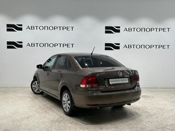 Volkswagen Polo V Рестайлинг с пробегом 2016 года, цена 599 000 рублей, 319076 км, седан, Автокод Объявления