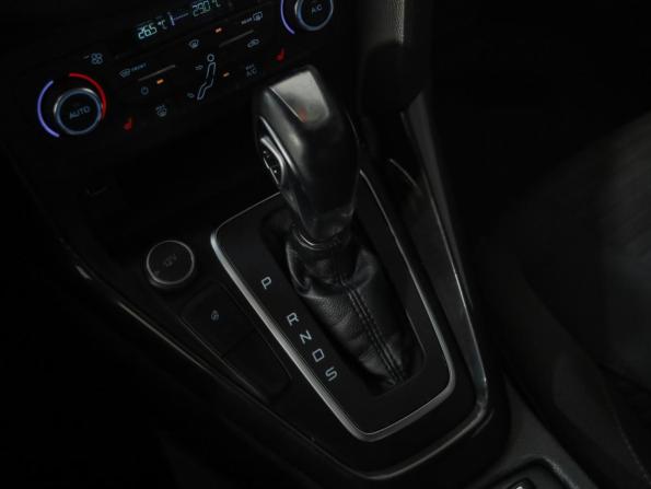 Ford Focus III Рестайлинг с пробегом 2016 года, цена 899 777 рублей, 160980 км, хэтчбек, Автокод Объявления
