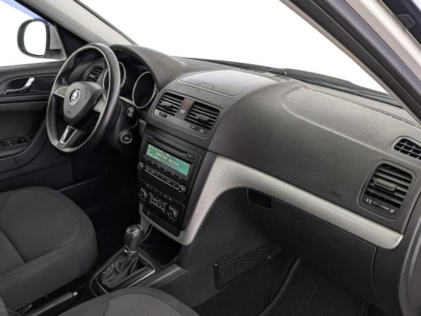 Skoda Yeti I Рестайлинг с пробегом 2015 года, цена 1 375 000 рублей, 112874 км, внедорожник, Автокод Объявления