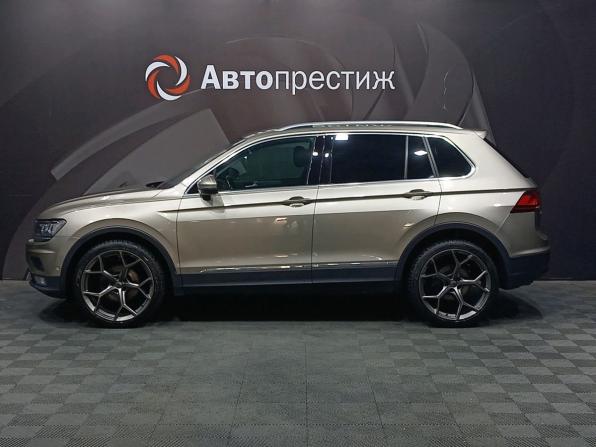 Volkswagen Tiguan II с пробегом 2018 года, цена 2 050 000 рублей, 190000 км, внедорожник, Автокод Объявления