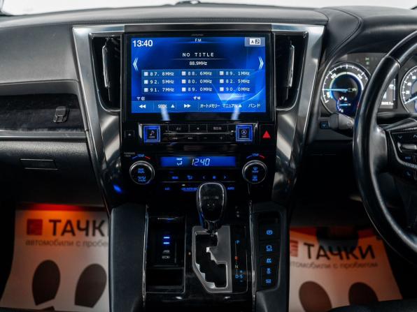 Toyota Alphard III Рестайлинг с пробегом 2018 года, цена 4 630 000 рублей, 150583 км, минивэн, Автокод Объявления