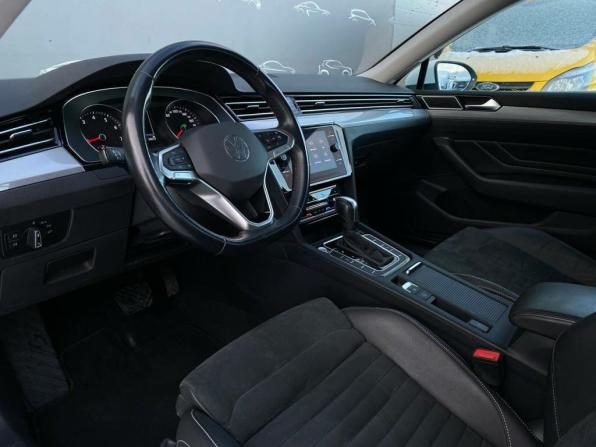 Volkswagen Passat B8 Рестайлинг с пробегом 2021 года, цена 2 230 600 рублей, 117426 км, седан, Автокод Объявления