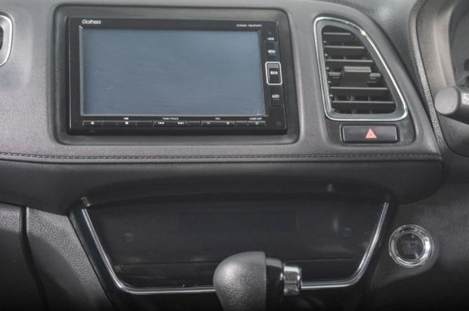 Honda Vezel I Рестайлинг с пробегом 2018 года, цена 1 899 000 рублей, 106000 км, внедорожник, Автокод Объявления