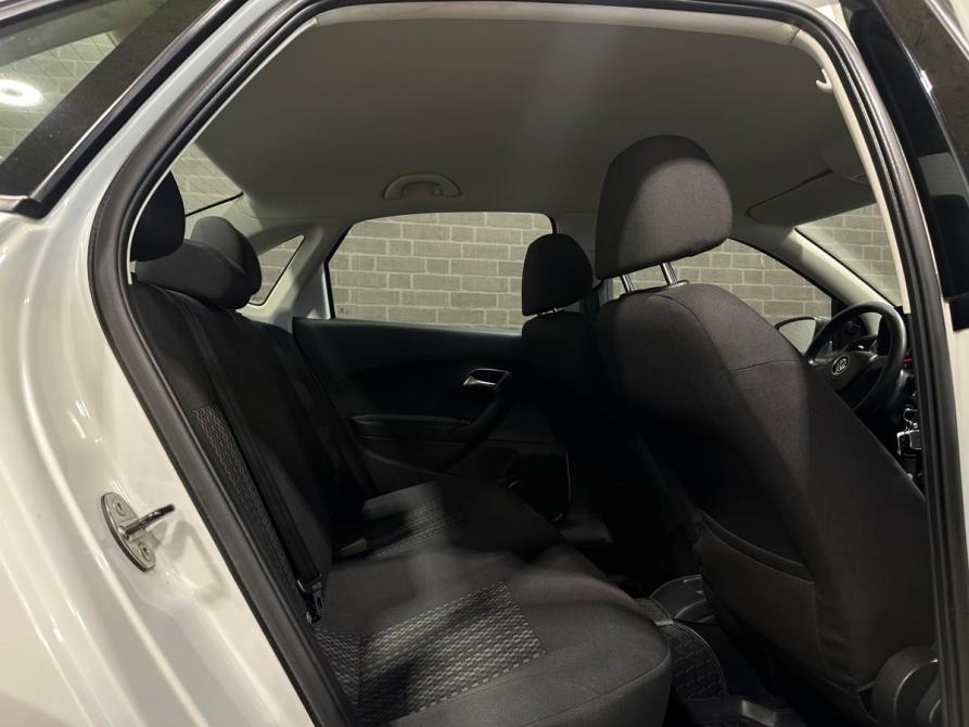 Volkswagen Polo V Рестайлинг Челябинск  - изображение 10