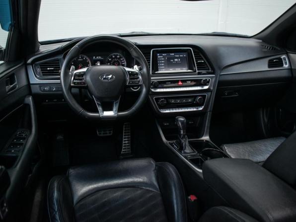Hyundai Sonata VII (LF) Рестайлинг с пробегом 2017 года, цена 1 498 000 рублей, 157571 км, седан, Автокод Объявления