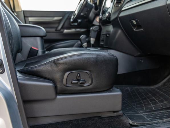 Mitsubishi Pajero IV Рестайлинг 2 с пробегом 2015 года, цена 2 698 000 рублей, 147138 км, внедорожник, Автокод Объявления