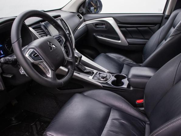 Mitsubishi Pajero Sport III с пробегом 2018 года, цена 3 095 000 рублей, 145399 км, внедорожник, Автокод Объявления