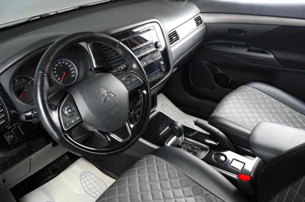 Mitsubishi Outlander III Рестайлинг 2 Тюмень  - изображение 8