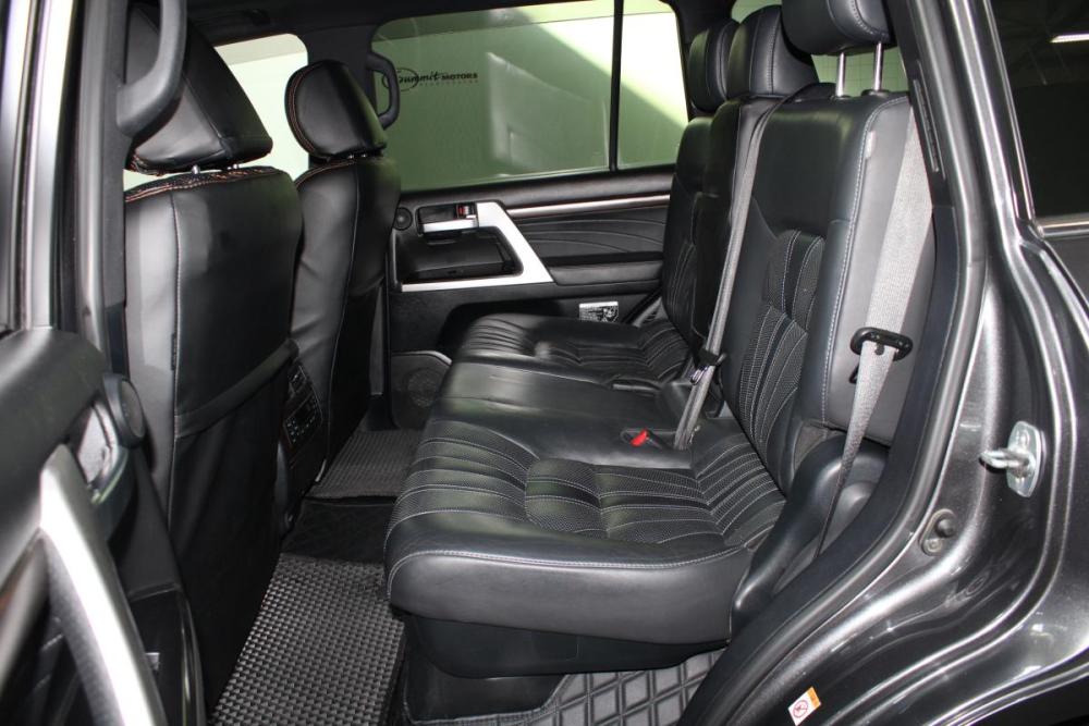 Toyota Land Cruiser 200 Series Рестайлинг 2 Владивосток  - изображение 13