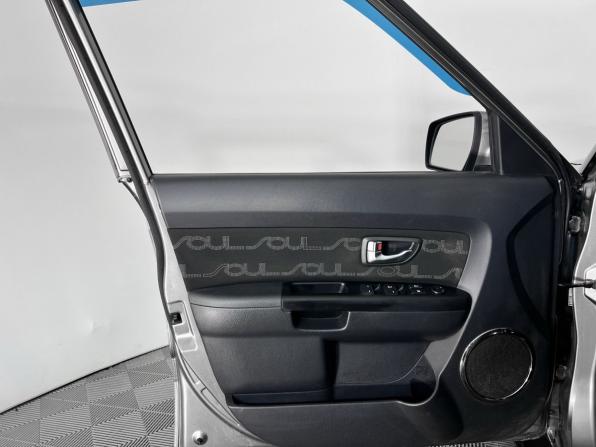 Kia Soul I Рестайлинг с пробегом 2012 года, цена 799 000 рублей, 205000 км, хэтчбек, Автокод Объявления