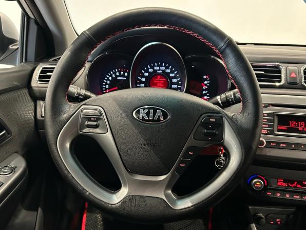Kia Rio III Рестайлинг с пробегом 2016 года, цена 949 000 рублей, 119256 км, седан, Автокод Объявления