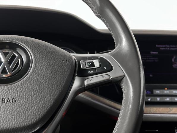 Volkswagen Touareg III с пробегом 2018 года, цена 4 494 900 рублей, 145573 км, внедорожник, Автокод Объявления